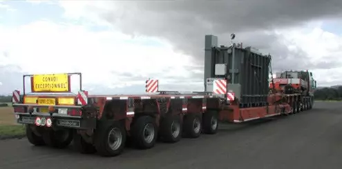 transporting a generator on lorry